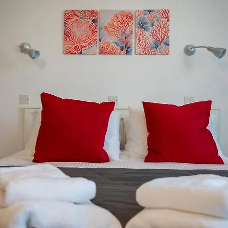 Casa Sol - Spacious 3br Steps From The