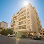 Casa Sol - Bright 3br Steps From The & Shops Apartament