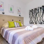 Casa Sol - Bright 3br Steps From The & Shops *