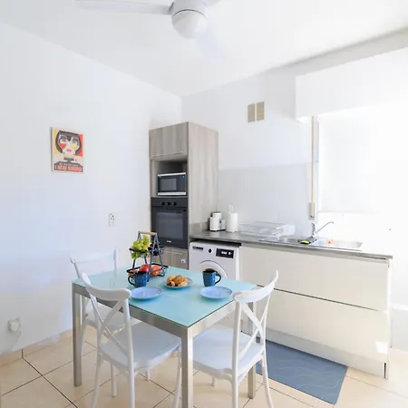 Casa Sol - Modern 3br Steps From The & Center * לימסול